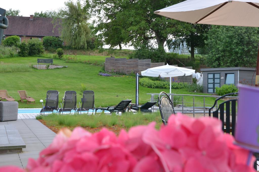 B&B Le Bouchat-Oreille Spontin Экстерьер фото
